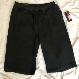 Men’s sweat shorts with drawstring